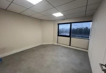 Location bureaux Vitry-sur-Seine - Proche autoroute A86 et RER Les Ardoines