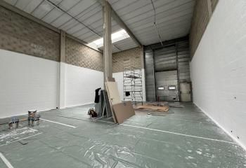 Locaux d'activité à louer Émerainville - Proche A4 et transports