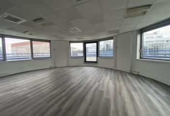 Location bureaux Noisy-le-Grand - Proche RER A et Transilien