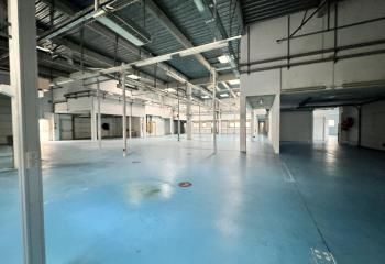 Location cellules d'activité Ivry-sur-Seine - Proche Métro Mairie d'Ivry