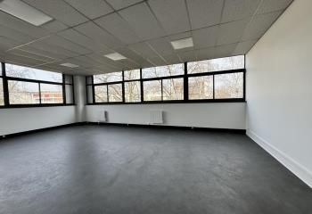 Location bureaux Saint-Denis - Proche A86, métro et tramway