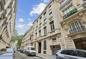 Location bureaux Paris 8 - Services inclus, terrasse et auditorium