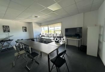 Location bureaux Fréjus Capitou - Proche A8 et bus