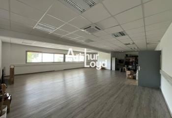 Location bureaux Fréjus - Proche A8 et parking