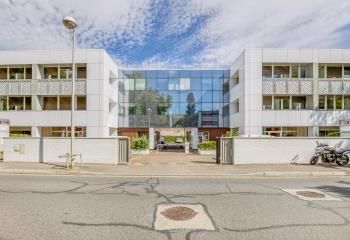 Location bureaux Bron - Proche A43, transports en commun et Parc Saint-Exupéry