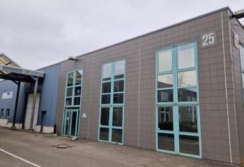 Lot mixte activité/bureaux à louer Bron - Tram T5 et bus