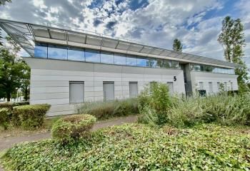 Location bureaux Bron - Proximité A43 et transports en commun