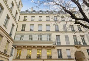 Location bureaux Paris 8 - Proche Métro Miromesnil, RER Charles de Gaulle, Bus et Train