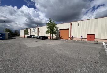 Local d'activité à louer Mions - Proximité A46 et bus