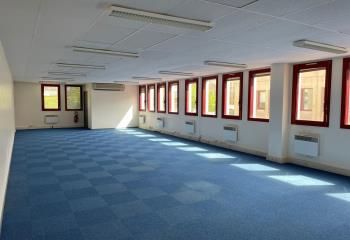 Location bureaux Lyon 3 - Proche Part-Dieu, bus et gare