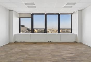 Location bureaux Paris 15 - Tour Montparnasse, proche métro et RER