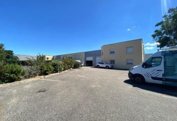 Local d'activité à louer Vénissieux - Proche axes routiers et transports