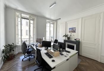 Location bureaux Lyon 3 - Quartier Préfecture - Proche métro et tram