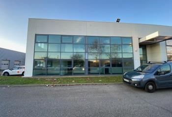 Location bureaux Décines-Charpieu - Proche bus et autoroute
