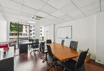 Bureaux à vendre Paris 17 - Proche Gare Pont Cardinet et Tramway