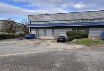 Location local d'activité Chassieu - Proche bus et grands axes