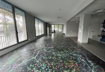 Local commercial à louer Lyon 8 - Proche métro Mermoz