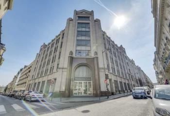 Location bureaux Paris 8 - Proche métro George V et RER Charles de Gaulle-Etoile