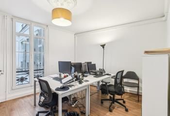 Location bureaux Paris 9 - Proche métro Chaussée d'Antin Lafayette