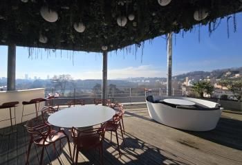 Vente bureaux Caluire-et-Cuire, proche Stalingrad, bus et gare Part-Dieu