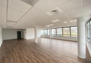 Location bureaux Saint-Priest - Parc technologique, bus, tramway, autoroute