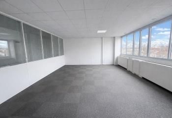 Location bureaux Lyon 3 - Proche Part-Dieu, métro et tramway