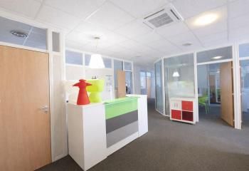 Location bureaux Lyon 7 - Gerland - Proche métro Debourg