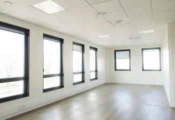 Location bureaux Saint-Priest - Proche rocade Est et tramway
