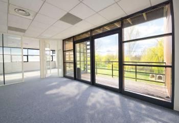 Location bureaux Saint-Priest - Proche autoroute, tramway et bus