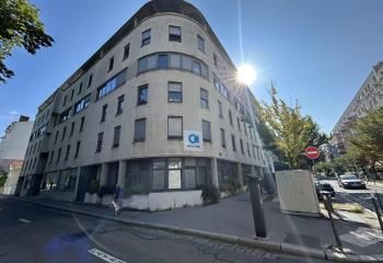 Location bureaux Lyon 3 proche métro, tram et gare Part-Dieu