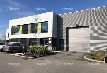 Location local d'activité Vaulx-en-Velin - Proche autoroutes et transports