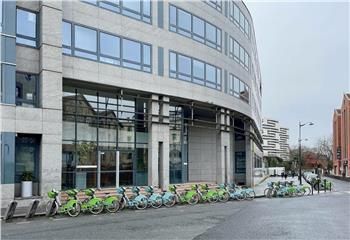 Location bureaux Paris 19 - Proche métro, tramway et RER