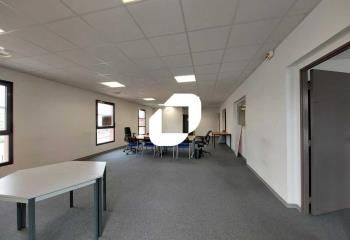 Location bureaux Nîmes - Proche bus et autoroute