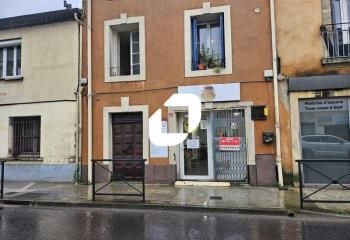 Location local commercial Lunel - Rue passante