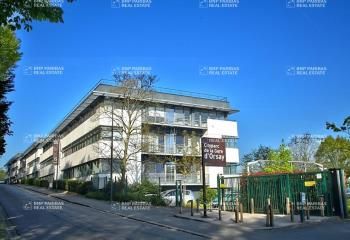 Location bureaux Orsay - Gare RER B et centre-ville