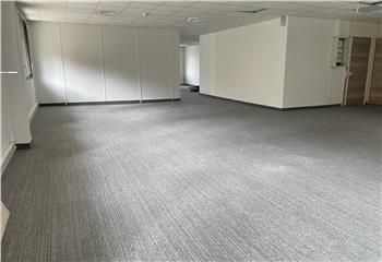 Location bureaux Valbonne - Sophia Antipolis, proche zone Garbejaire