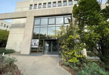 Location bureaux Guyancourt - Proche transports en commun