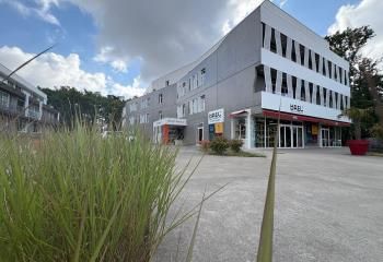 Location bureaux Saint-Aignan-Grandlieu - Proche aéroport et bus