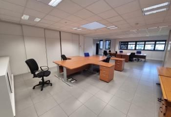 Location bureaux Saint-Herblain - Proche bus et autoroute