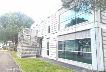 Vente immeuble bureaux Nantes - Proche bus et autoroutes