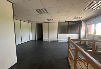 Location bureaux Caudan - Proche 4 voies et parking 45 places