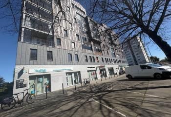 Location bureaux Nantes Beaulieu - Tram et bus Mangin