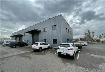 Location locaux d'activité Saint-Priest - Parc sécurisé