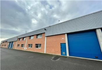 Location cellules d'activités Chambly - Proximité A16, N1, N184