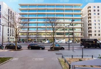 Location bureaux Lyon 2 - Proche tramway et centre commercial