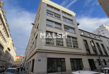 Location bureaux Lyon 3 - Proche métro Saxe-Gambetta, tram et gare Lyon-Jean-Macé