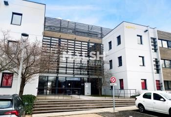 Location bureaux Saint-Priest - Proche A43, Tram T2 et Bus TCL