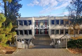 Vente bureaux Écully - Parc tertiaire sécurisé et arboré