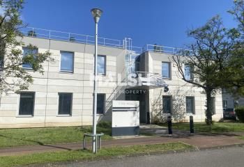 Location bureaux Bron - Proche bus lignes 26, 52, 52E