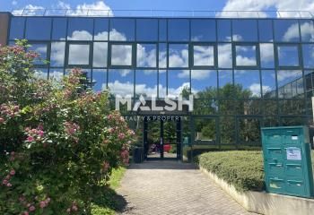 Location bureaux Limonest - Parc arboré, proche bus